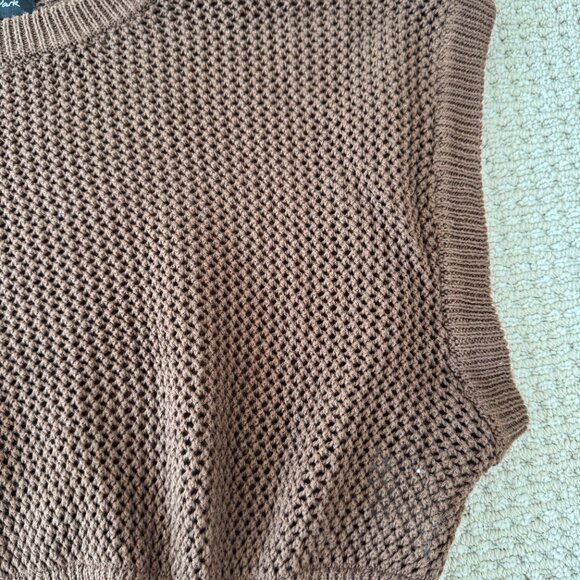 Brown Mesh Knit sweater tank - Picture 2 of 4